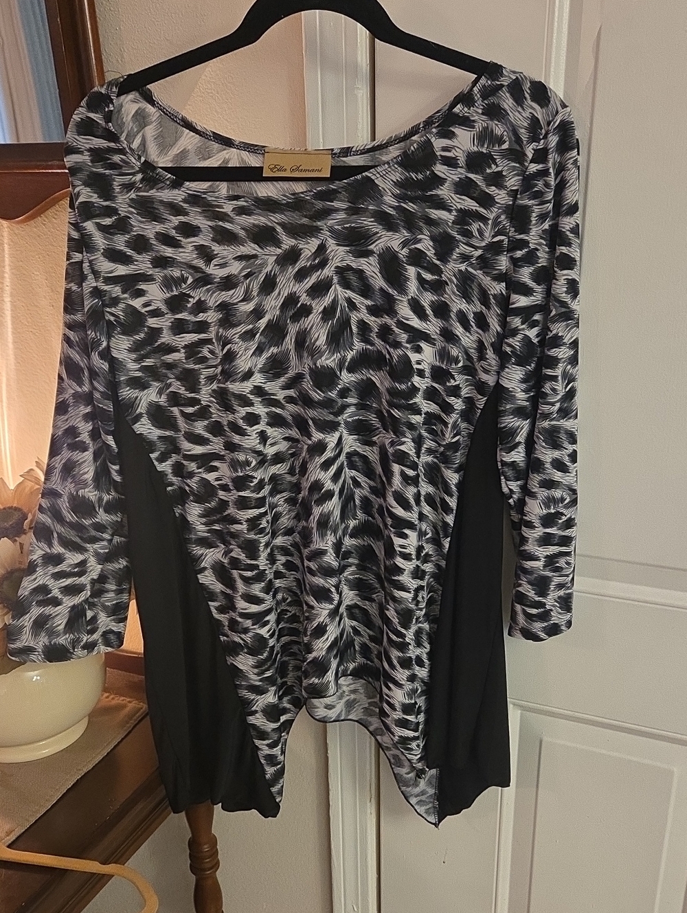 Black & White Animal-Print Panel Blouse